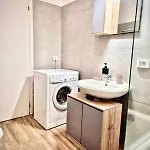 Palazzo Diedo 1 *